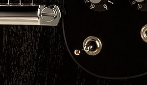 Two-way toggle switch