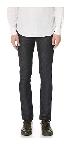 How to minimize skin scars after an operation