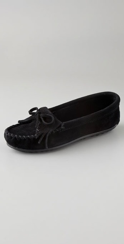 Minnetonka Kiltie Suede Moccasin Flats