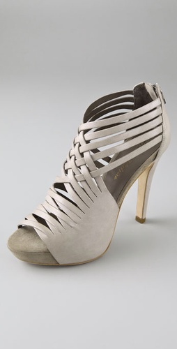 Pour La Victoire Dierda Strappy Platform Sandals