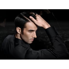 Clear dandruff shampoo for men has blend of 10 vitamins, ginseng, and mint for deep clean