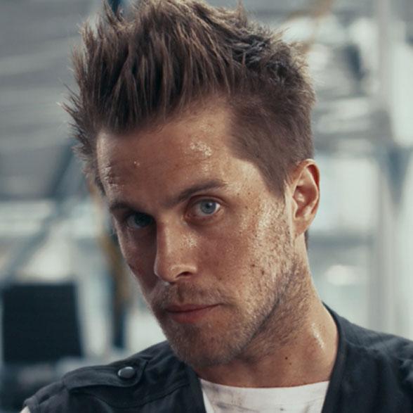 Axe Charged SpikedUp Look hair putty for men has a fresh scent & syles