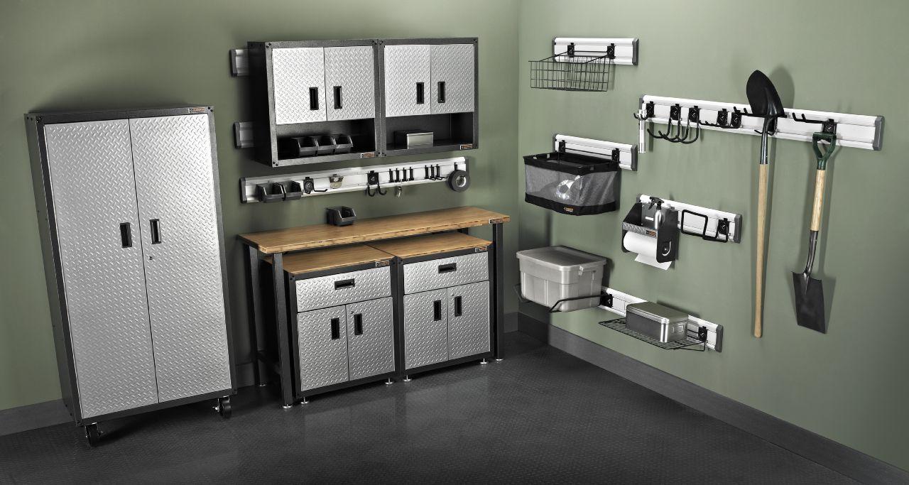 Gladiator GAWB66BAWG 66.5Inch Bamboo Modular Workbench Gladiator