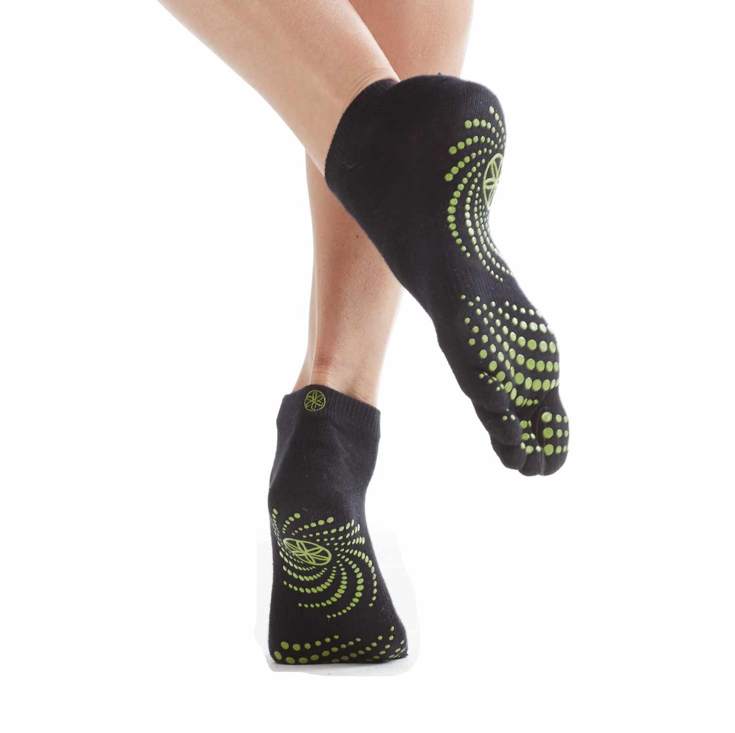 Gaiam Yoga Socks (Dot Pattern May Vary) Sports & Outdoors