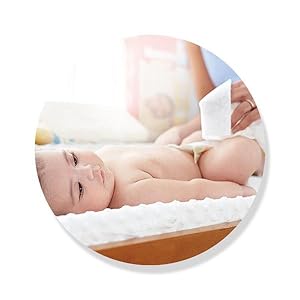 Looking for the best baby wipes for newborns? Try Hypoallergenic, alcohol free wipes by Huggies