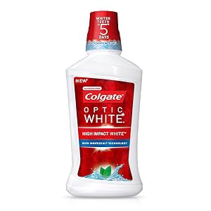 Colgate Optic White Toothbrush Plus Whitening Pen, Compact Head Medium