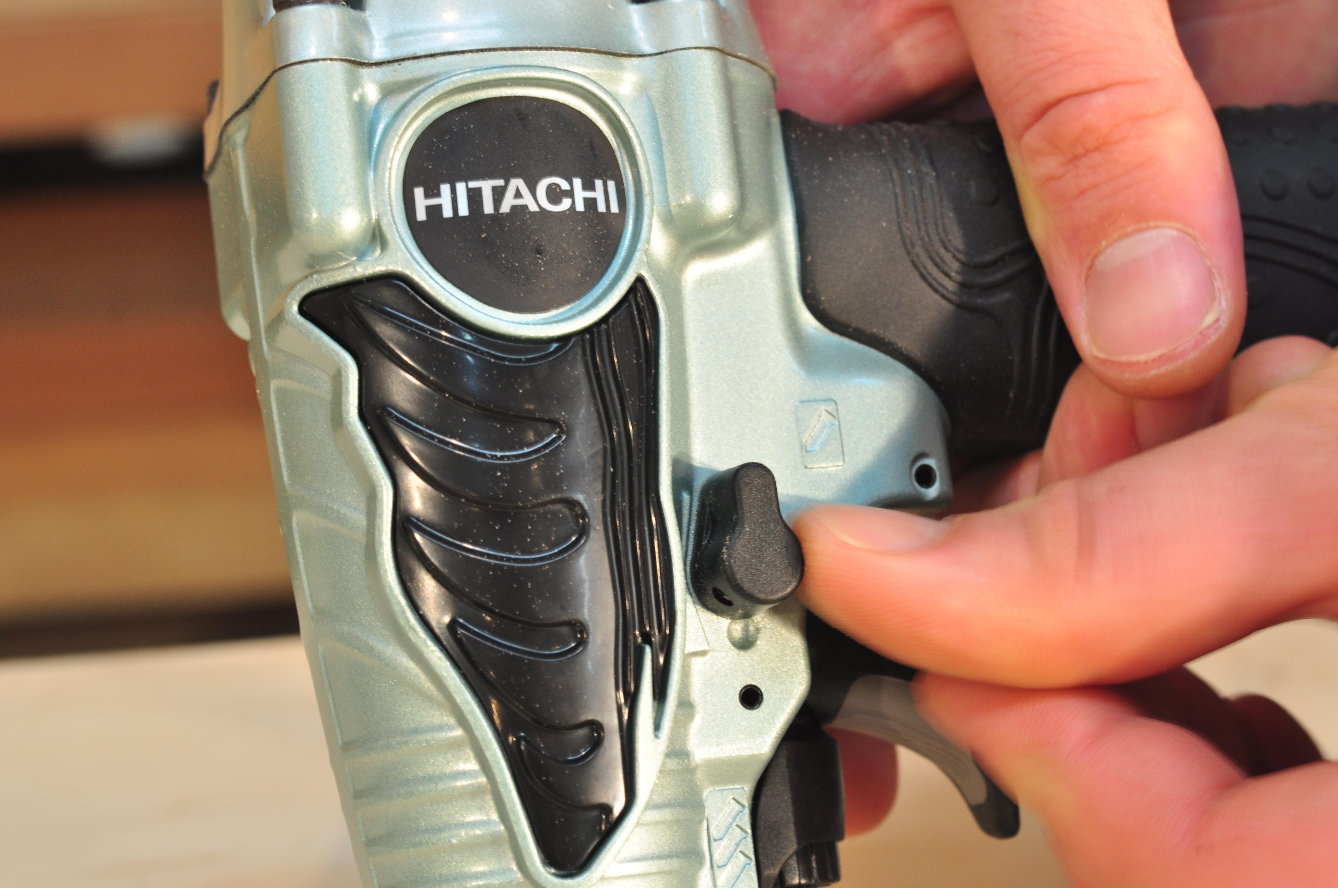 Hitachi N3804AB3 1/4" Narrow Crown Stapler, 18 Gauge, 1/2Inch to 11/2