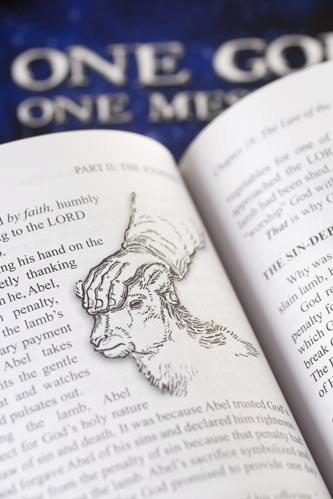 One God One Message - World's bestseller made plain