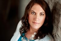 Image of Tracey Garvis-Graves