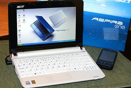 Acer Aspire One 8.9-inch Netbook