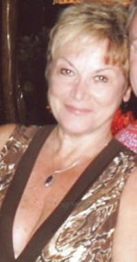 Image of Valerie Byron