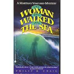 The Woman Who Walked into the Sea (A Martha's Vineyard Mystery)