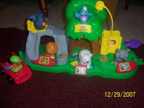 Amazon.com: Little People Animal Sounds Zoo: Toys &amp; Games