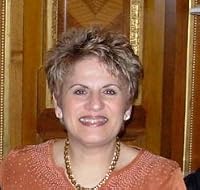 Image of Carolyn Hughey