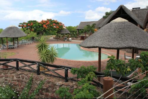 18-200mm Canon lens and Canon 40D Canon 40D at 18mm : South Africa safari lodge.