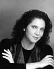 Mar&iacute;a Amparo Escand&oacute;n