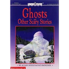 The Under Cover Book & Light: Ghosts and Other Scary Stories/Book and Light
