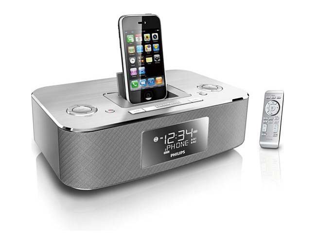 Philips DC290/37Docking System for iPod/iPhone (Silver) (Discontinued by Manufacturer) Amazon