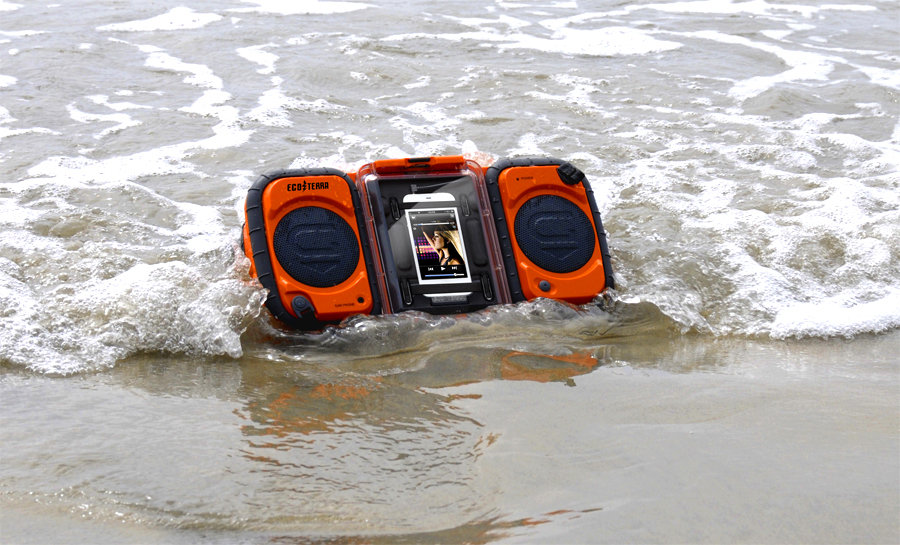 ECOXGEAR Rugged and Waterproof Stereo Boombox GDIAQ2SI60