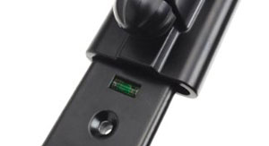 Le support mural articul&eacute; AmazonBasics