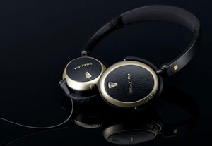 The Phiaton PS 300 NC Headphones
