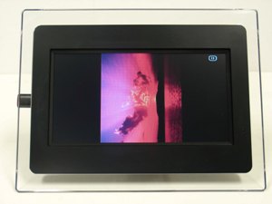 AXN-9905 with photo rotate function which allow you to rotate photos to your desire position AXN-9905 with photo rotate function which allow you to rotate photos to your desire position