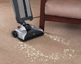 Hoover platinum lightweight upright vacuum cleaner