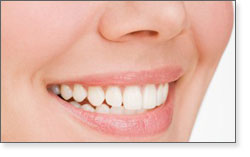 REMBRANDT DEEPLY WHITE Whitening Fluoride Toothpaste Winter Mint, 2.6 Ounces (Pack of Three) Product Shot