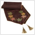 Save on holiday table linens
