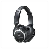 Audio-Technica ATH-ANC7B QuietPoint Active Noise-Cancelling Closed-Back Headphones