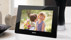 Sony DPF-V700 Highlights