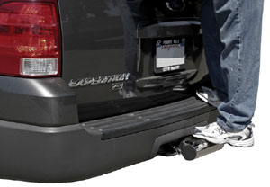 The Go Rhino! 325PS Rhino Step polished stainless steel hitchstep installed and in use