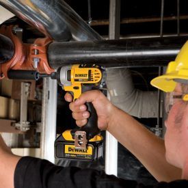 DEWALT DCF885L2 top