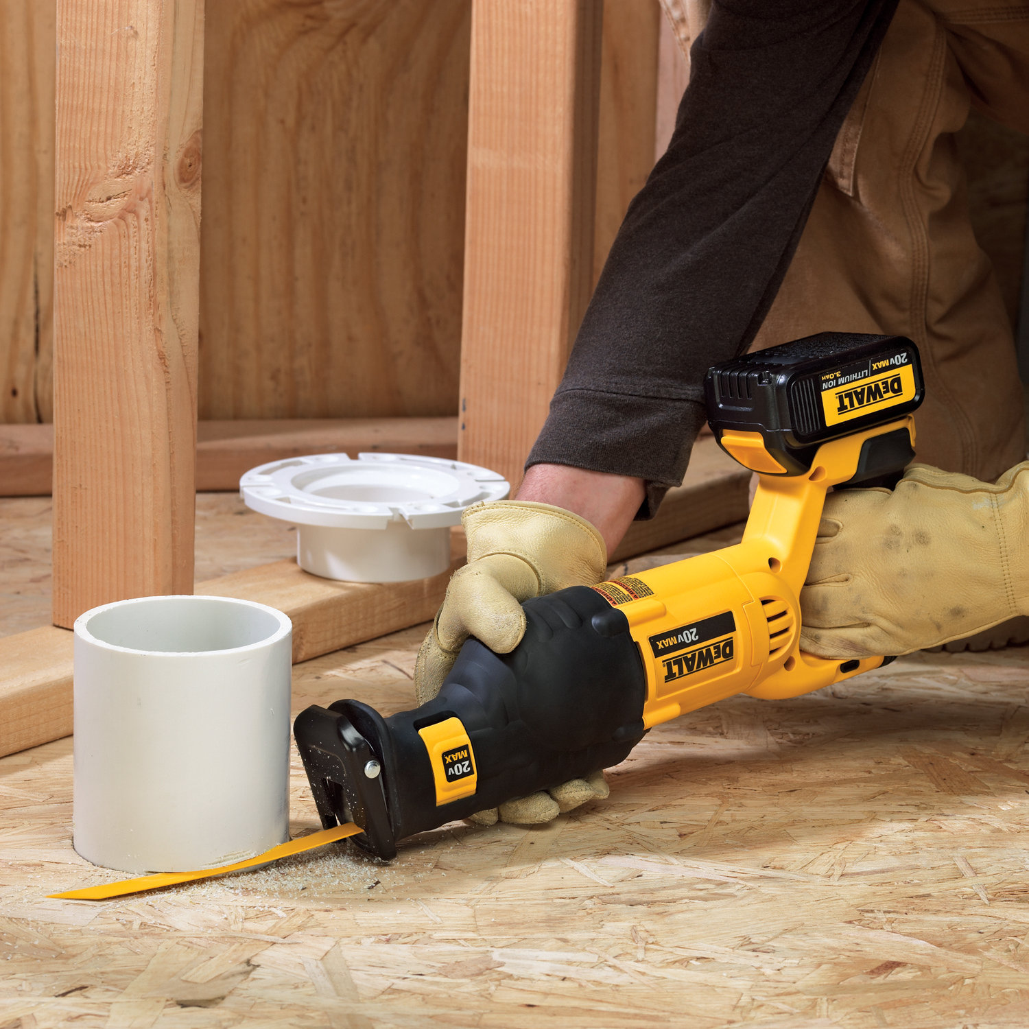 DEWALT DCS380L1 20Volt MAX LiIon 3.0 Ah Reciprocating Saw Kit Power Reciprocating Saws