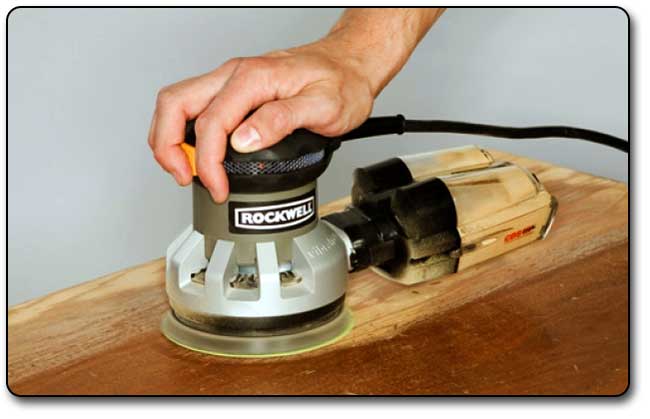 RK4245K Vibrafree Random-Orbit Sander in use