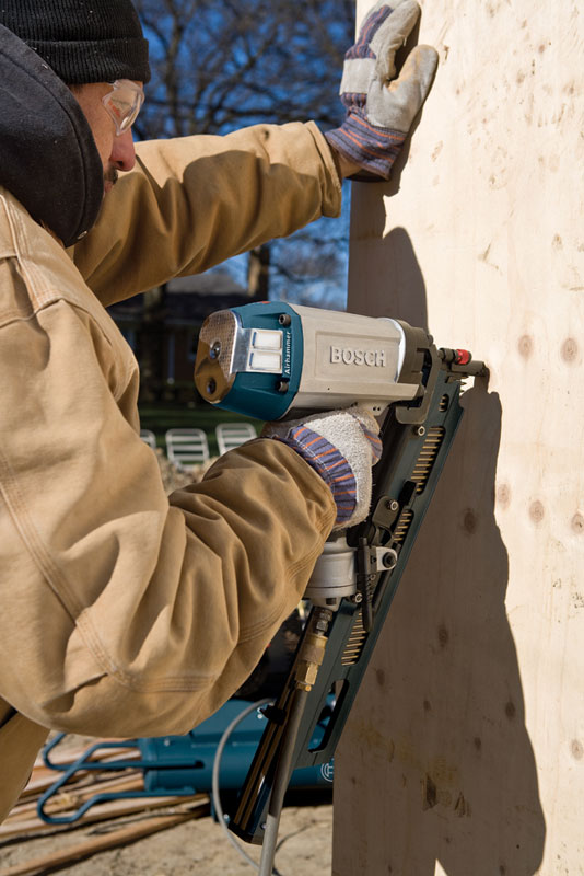 Bosch SN35034C Clipped Head Framing Strip Nailer Home