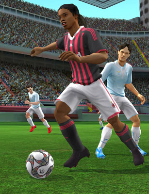 Ronaldinho pushing the ball up the pitch in FIFA Soccer 10