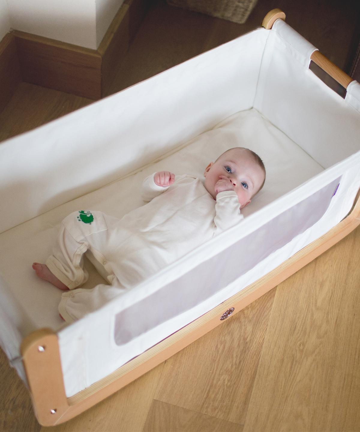 The Little Green Sheep SnuzPod Bedside Crib and Mattress (Natural