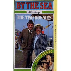 The Two Ronnies - By The Sea / The Picnic [VHS] [1982]