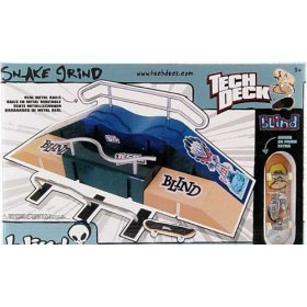 Medium Skatepark - Snake Grind