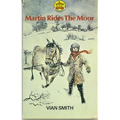 Martin Rides the Moor (Carousel Books)