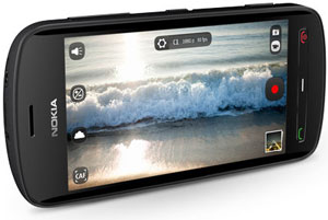 HD video recording with 4x lossless zoom
