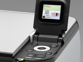 The 4.5cm TFT screen and Easy-Scroll Wheel makes printing easy.