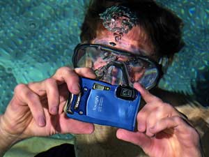 Impressive DSLR-style images even in lousy conditions