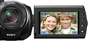 Smile Shutter automatically shoots still photos whenever your subjects smile, without interrupting your recording