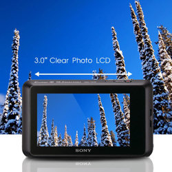 Capture more in with a 3.0&rdquo; Clear Photo Plus LCD. 