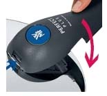 Put the filled and locked pot on the hob and set the heat source to a maximum energy supply