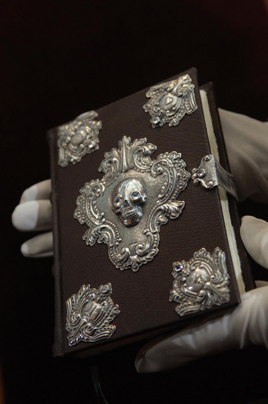 Pictures of The Tales of Beedle The Bard