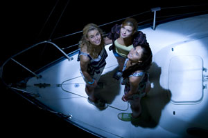  Alien Surfgirls 