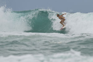  Alien Surfgirls 